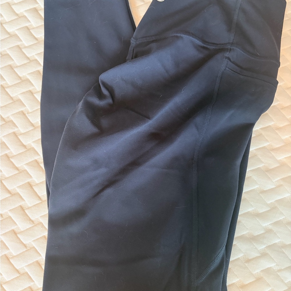 Navy blue soft booty forming Leggings- size small